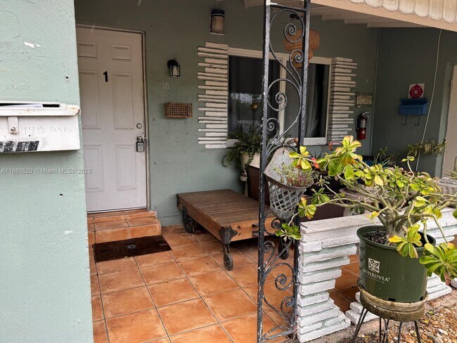 1101 NE 14th Ave in Fort Lauderdale, FL - Building Photo - Building Photo