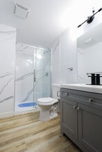 151 Wellington St in St Thomas, ON - Building Photo - Building Photo