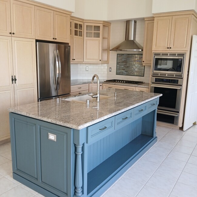 7009 Wildrose Ter in Carlsbad, CA - Building Photo - Building Photo