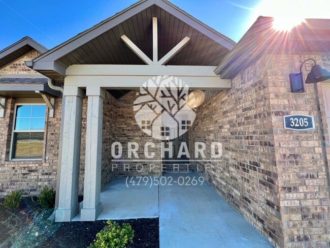 3205 N Ethan Dr in Siloam Springs, AR - Building Photo - Building Photo