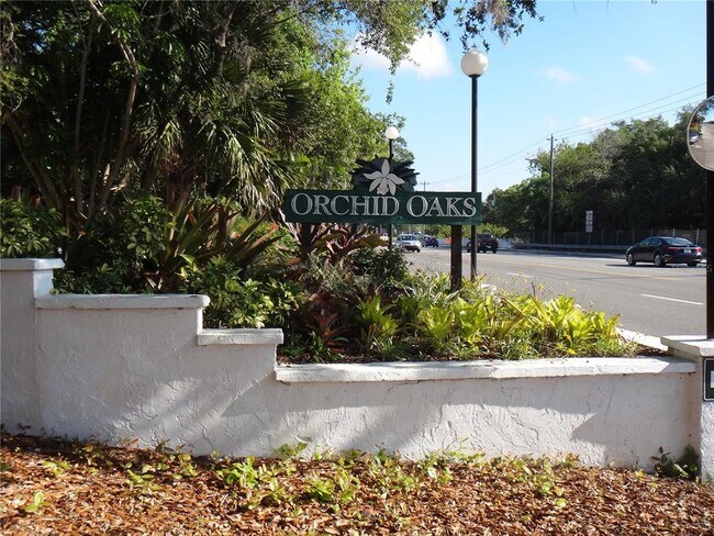 2746 Orchid Oaks Dr in Sarasota, FL - Building Photo - Building Photo