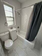 308 Pearsall Ave in Jersey City, NJ - Building Photo - Building Photo