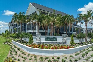 3020 Base Blvd, Unit A1 in Davenport, FL - Building Photo