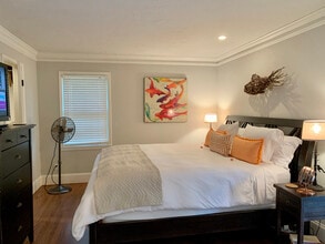 330 Lake Crest Dr in Roswell, GA - Building Photo - Building Photo