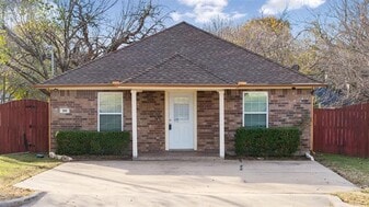 202 N Harrison Ave in Sherman, TX - Building Photo
