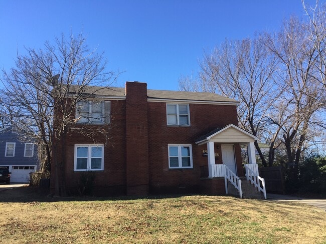 property at 2223 N Gatewood Ave