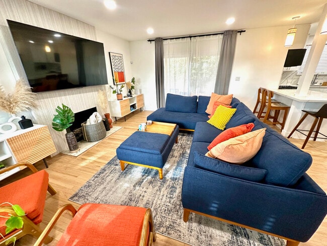 13505 Wilkie Ave in Gardena, CA - Foto de edificio - Building Photo