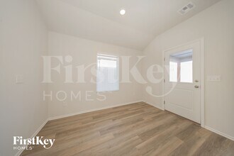 428 Kale Rd in Tuttle, OK - Building Photo - Building Photo