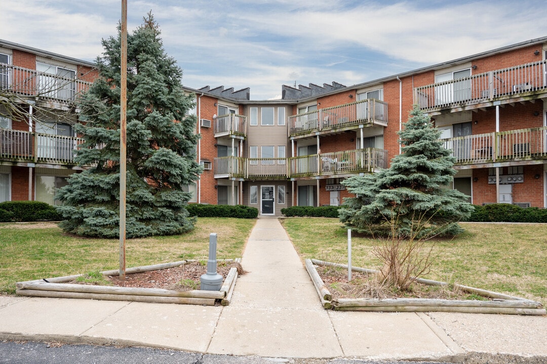 Stonecrest Apartments in Lafayette, IN - Building Photo
