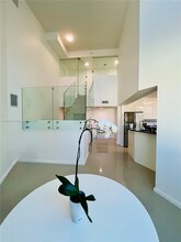 3030 NE 188th St in Aventura, FL - Foto de edificio - Building Photo
