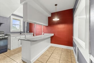 338 W 10th St in Erie, PA - Building Photo - Building Photo