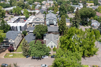 The Cedars in Eugene, OR - Building Photo - Building Photo