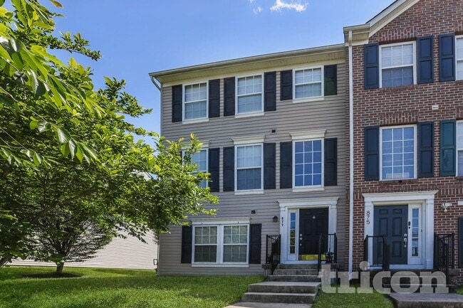 property at 877 Middle River Rd