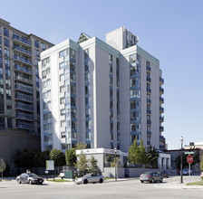 Harbour Pointe in Barrie, ON - Building Photo - Building Photo