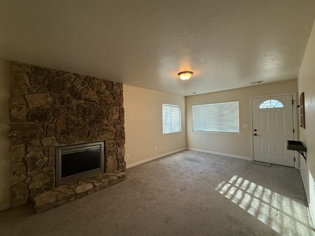 578 Lind Ave in Casper, WY - Building Photo - Building Photo