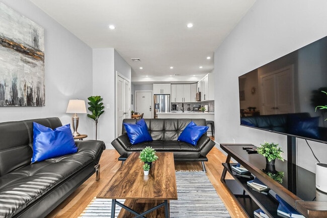 1011 Bennington St, Unit ID1343243P in Boston, MA - Foto de edificio - Building Photo