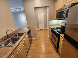 2429 Watermarke Pl in Irvine, CA - Building Photo