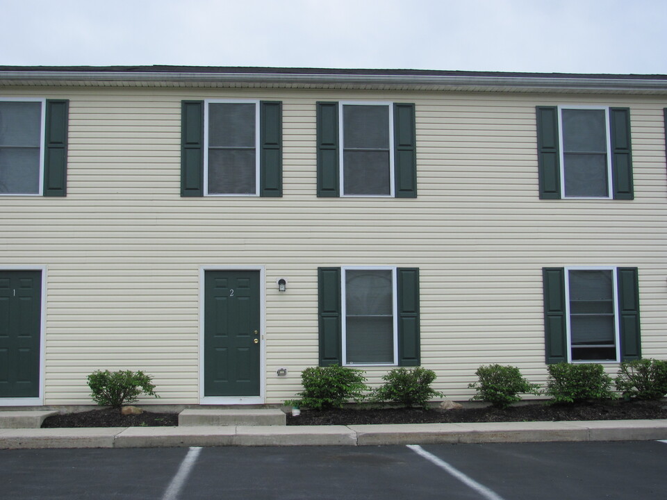 7138 Decatur St, Unit 4 in New Tripoli, PA - Foto de edificio