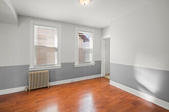 79 Irving St, Unit 2 in Newark, NJ - Building Photo - Building Photo