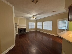 1234 Indian Autumn Trce in Houston, TX - Building Photo - Building Photo