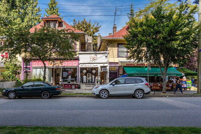 951 Nicola St in Vancouver, BC - Building Photo - Building Photo