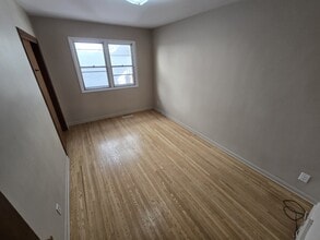 111 Academy Rd in Winnipeg, MB - Building Photo - Building Photo