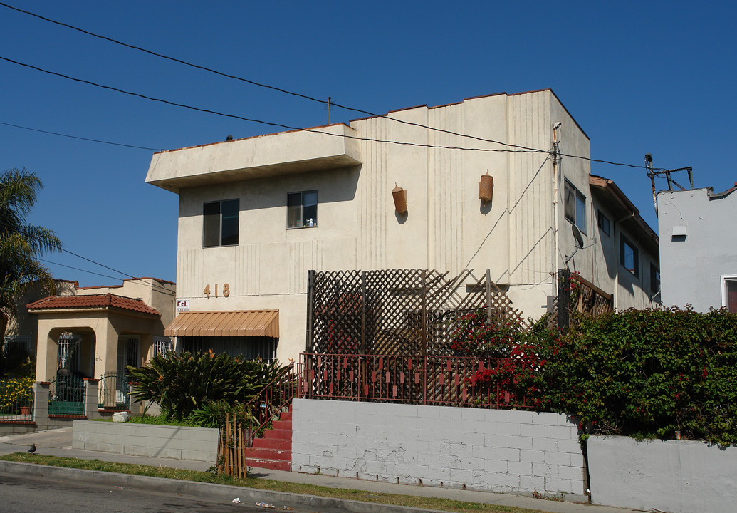 418 N Normandie Ave in Los Angeles, CA - Foto de edificio