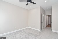 2644 E Hoffman St photo'