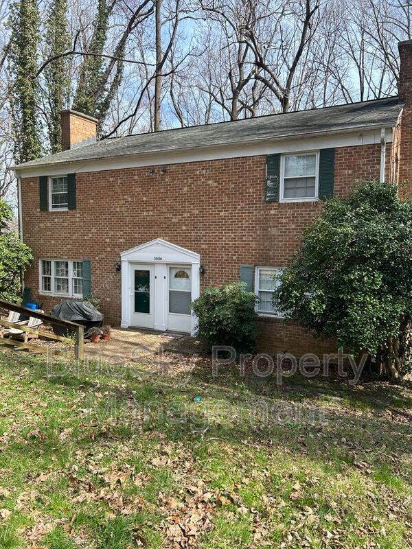1806 Yorktown Dr in Charlottesville, VA - Building Photo - Building Photo