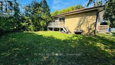 60 Maralim Rd in Richmond Hill, ON - Building Photo - Building Photo
