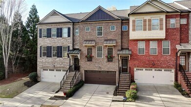 9003 Woodland Trail in Alpharetta, GA - Foto de edificio - Building Photo