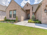 3924 Stone Hl Ln in Edmond, OK - Building Photo - Building Photo