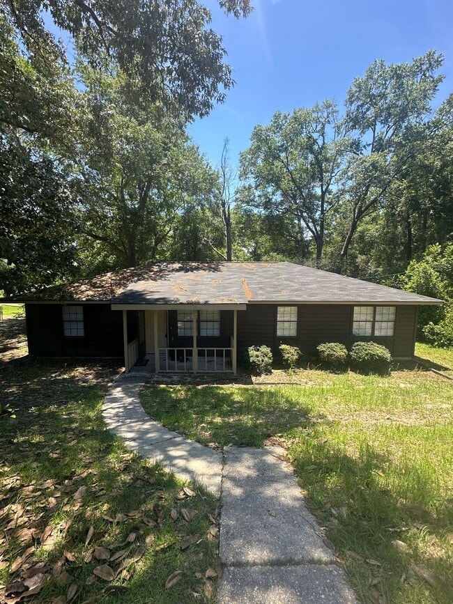 property at 125 Patricia Ln