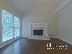 2875 Lanier Beach South Rd in Cumming, GA - Building Photo - Building Photo