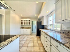 1530 Rogue St in Placentia, CA - Building Photo - Building Photo