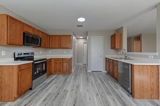 5909 Thoroughbred Trail in Denton, TX - Building Photo - Building Photo