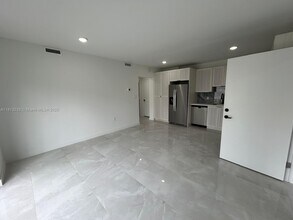 14569 SW 262nd St in Naranja, FL - Building Photo - Building Photo