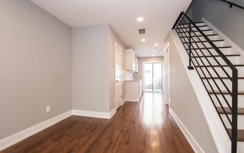 1513 S Woodstock St in Philadelphia, PA - Foto de edificio - Building Photo