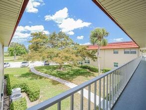 41 Woodland Dr in Vero Beach, FL - Building Photo - Building Photo