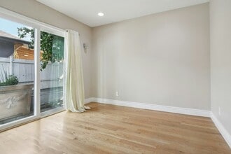 105 S King Rd in San Jose, CA - Building Photo - Building Photo