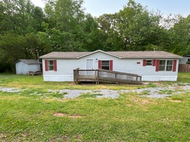 7036 Mountain Ridge SE in Acworth, GA - Building Photo