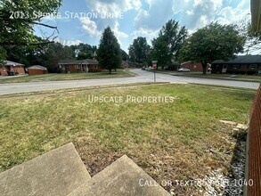 2013 Spring Station Dr in Lexington, KY - Building Photo - Building Photo