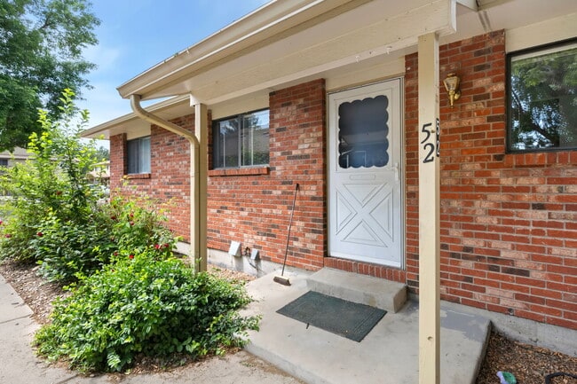 property at 1024 Oxford Ln