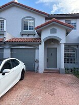 11614 NW 51st Ln in Doral, FL - Building Photo