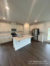 143 Hanover Dr in Sanford, NC - Building Photo - Building Photo