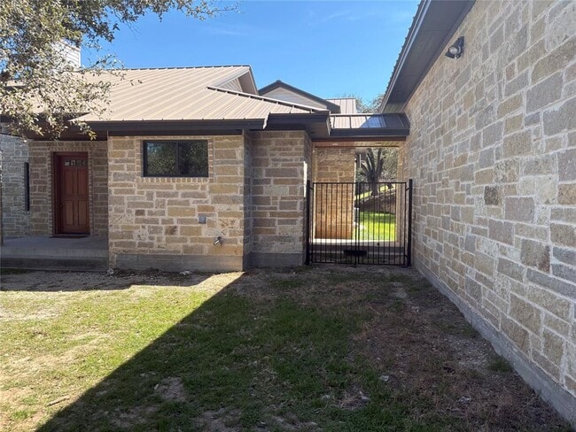 107 Lake Hills Dr S in Austin, TX - Building Photo - Building Photo
