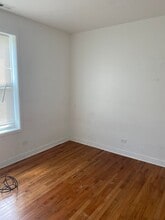 6402 S Eberhart Ave in Chicago, IL - Foto de edificio - Building Photo