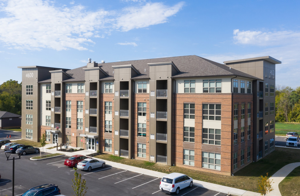 The Crossings Apartments in Lancaster, PA | ApartmentHomeLiving.com