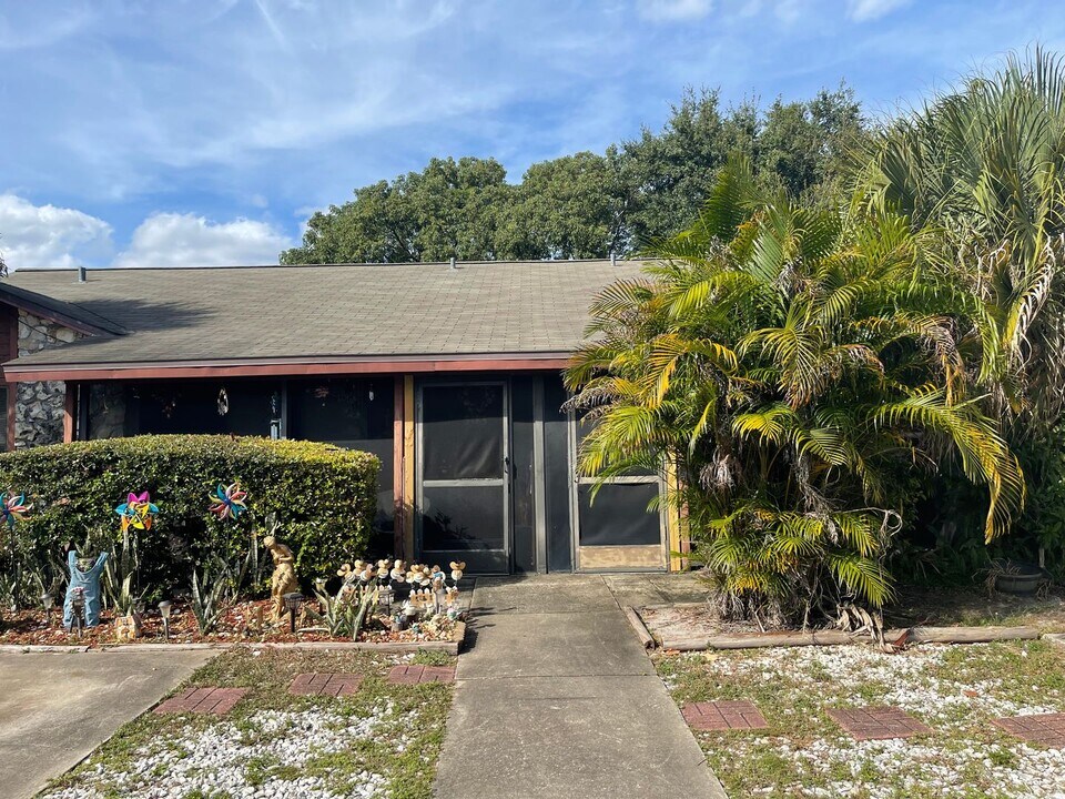 5485 Decatur St in Orlando, FL - Foto de edificio