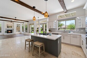7357 E Rochelle Cir in Mesa, AZ - Building Photo - Building Photo